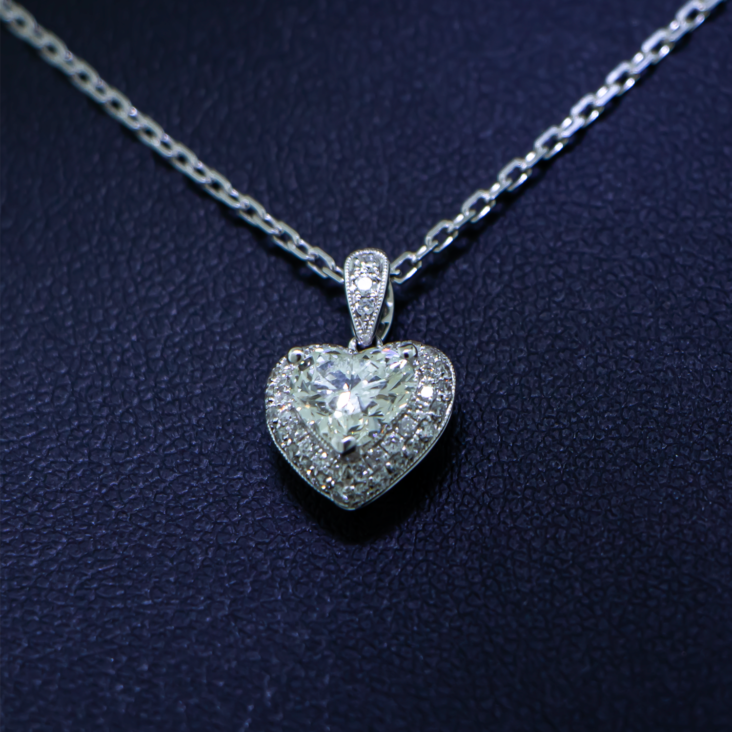 Heart Shaped Diamond Pendant Necklace Da Vinci Fine Jewelry