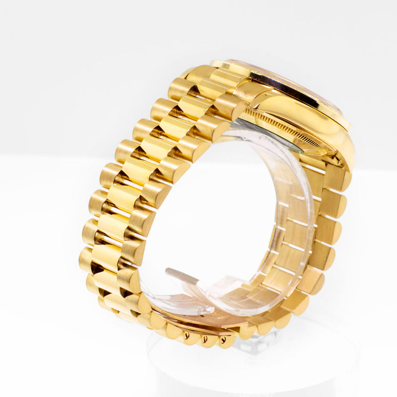 Rolex Day-Date 36mm Yellow Gold Champagne Jubilee Diamond Dial & Bezel 18238-Da Vinci Fine Jewelry